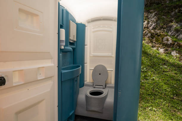 Portable Toilet Options We Offer in Franklin Park, IL